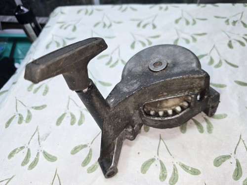 Vintage metal recoil starter - metal,