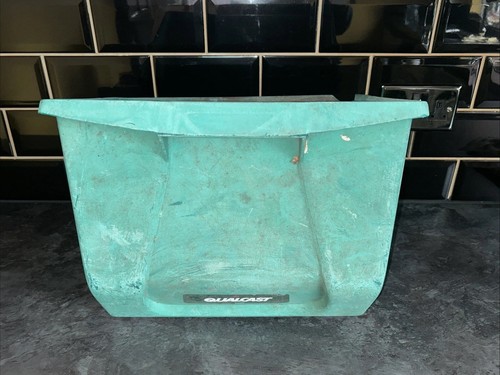 Vintage qualcast plastic - qualcast,